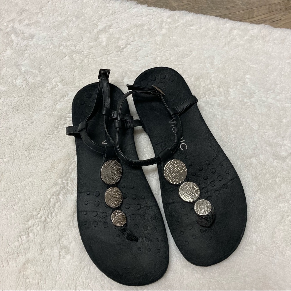 Vionic Lizbeth black t-strap ankle strap sandals 8.5